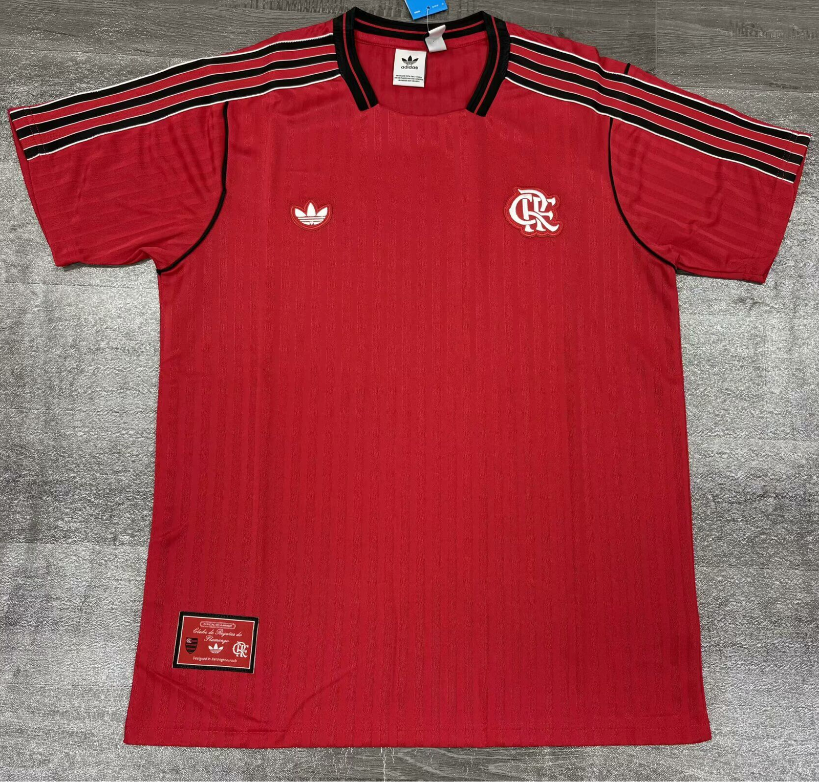 POLERA DE SALIDA FLAMENGO 2025 VERSIÓN FAN