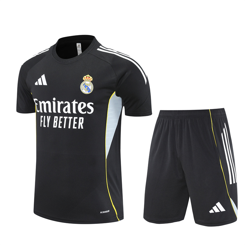 CONJUNTO DE ENTRENAMIENTO REAL MADRID 25/26