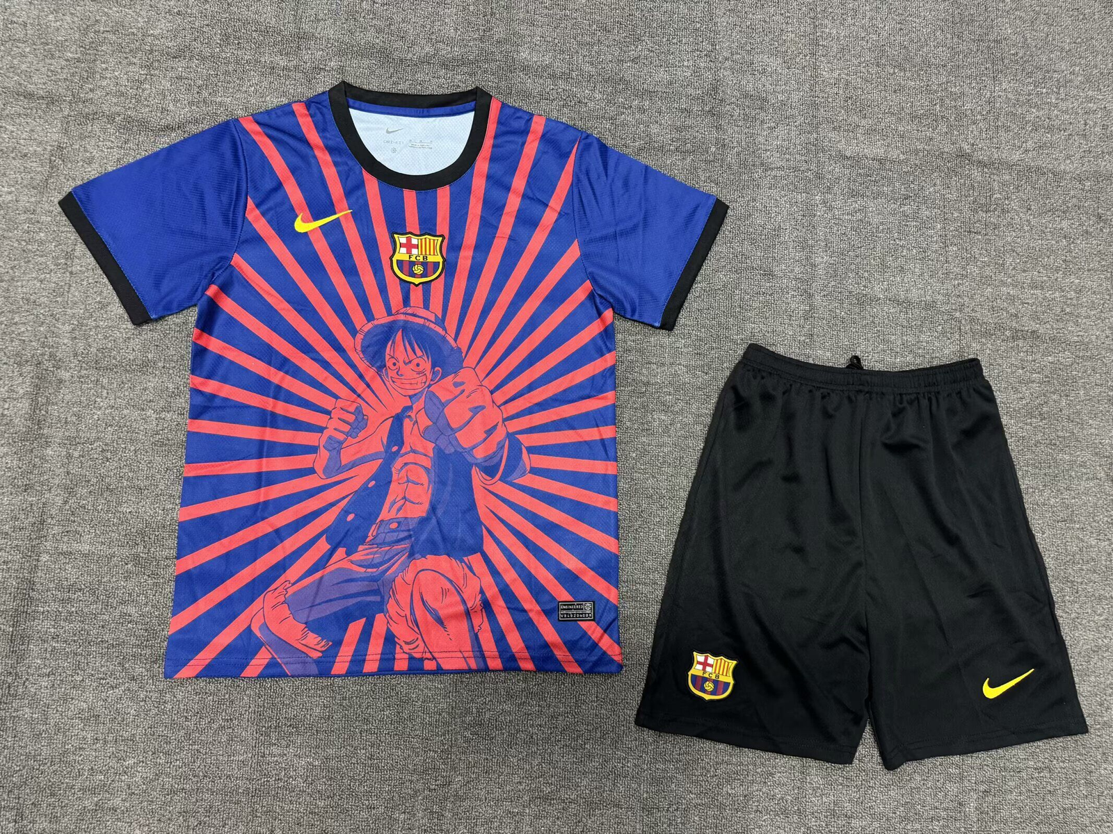 CAMISETA CONCEPTO BARCELONA x ONE PIECE VERSIÓN INFANTIL