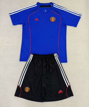 CAMISETA ENTRENAMIENTO MANCHESTER UNITED 25/26 VERSIÓN INFANTIL