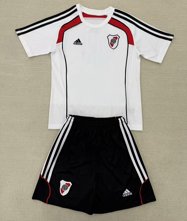 CAMISETA ENTRENAMIENTO RIVER PLATE 2025 VERSIÓN INFANTIL
