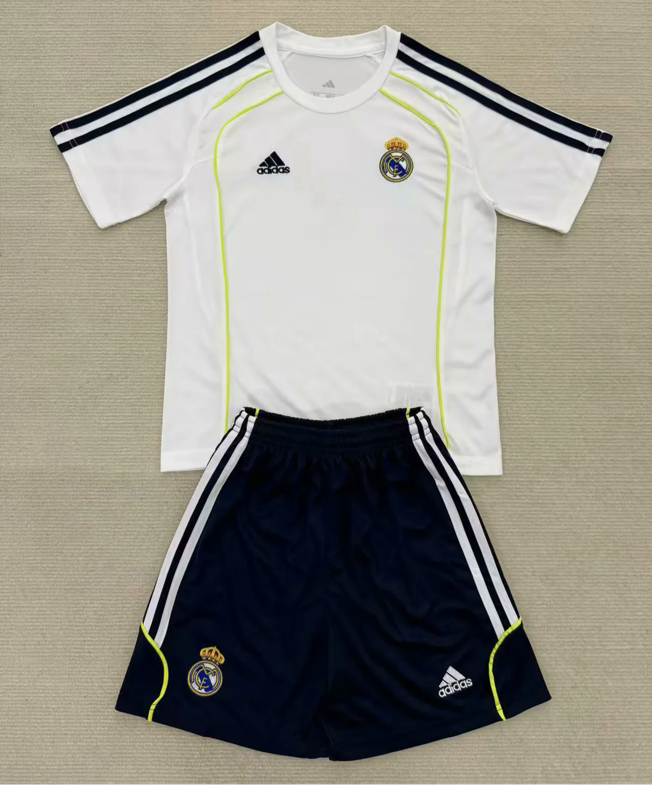 CAMISETA ENTRENAMIENTO REAL MADRID 25/26 VERSIÓN INFANTIL