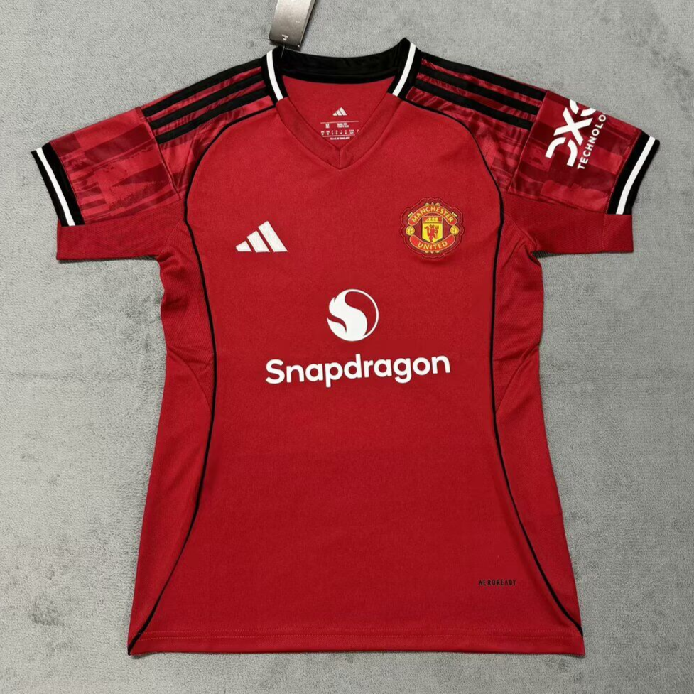 CAMISETA PRIMERA EQUIPACIÓN MANCHESTER UNITED 25/26 VERSIÓN FEMENINA