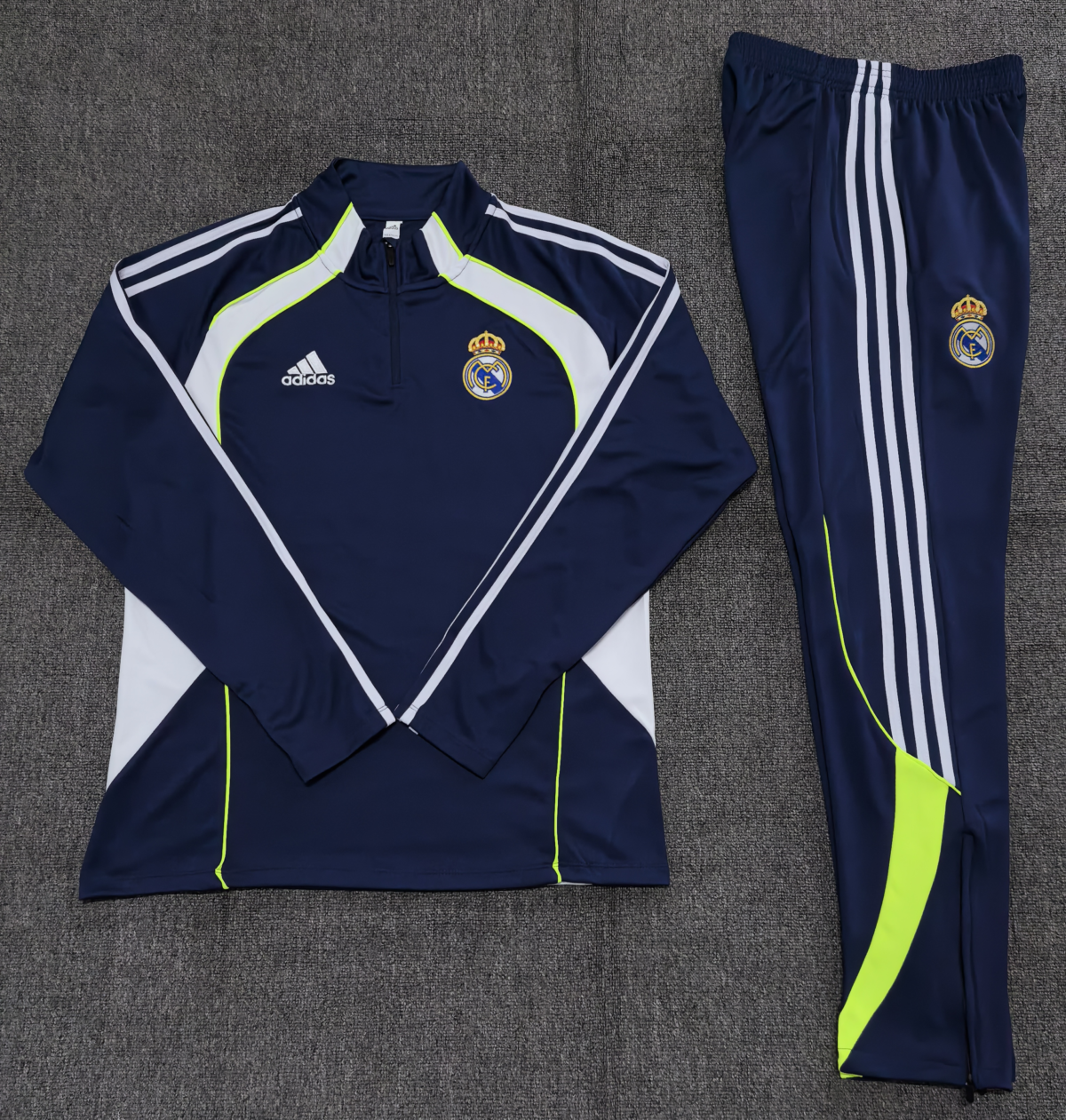 CONJUNTO DE BUZO MEDIO CIERRE REAL MADRID