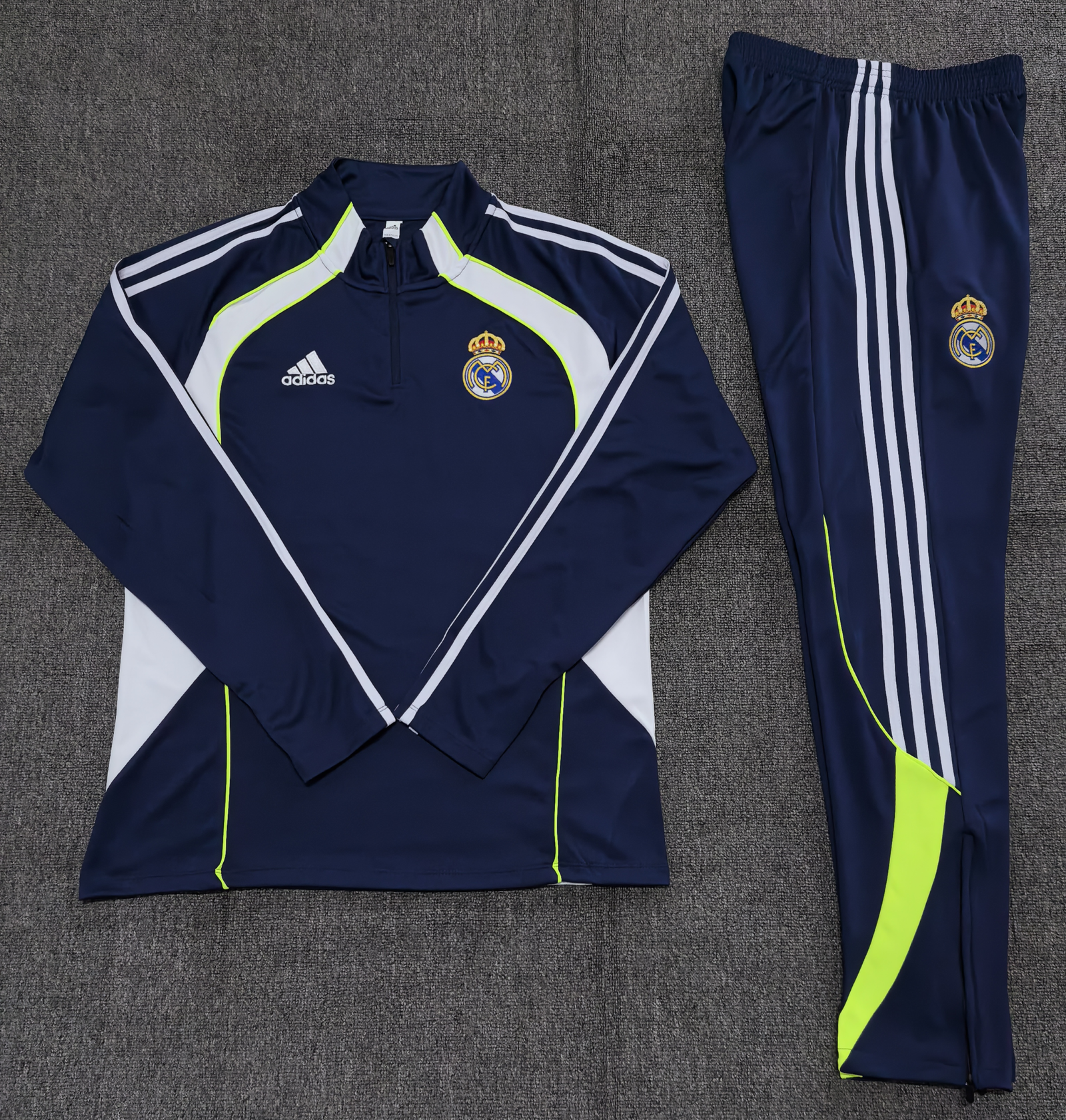 CONJUNTO DE BUZO MEDIO CIERRE REAL MADRID