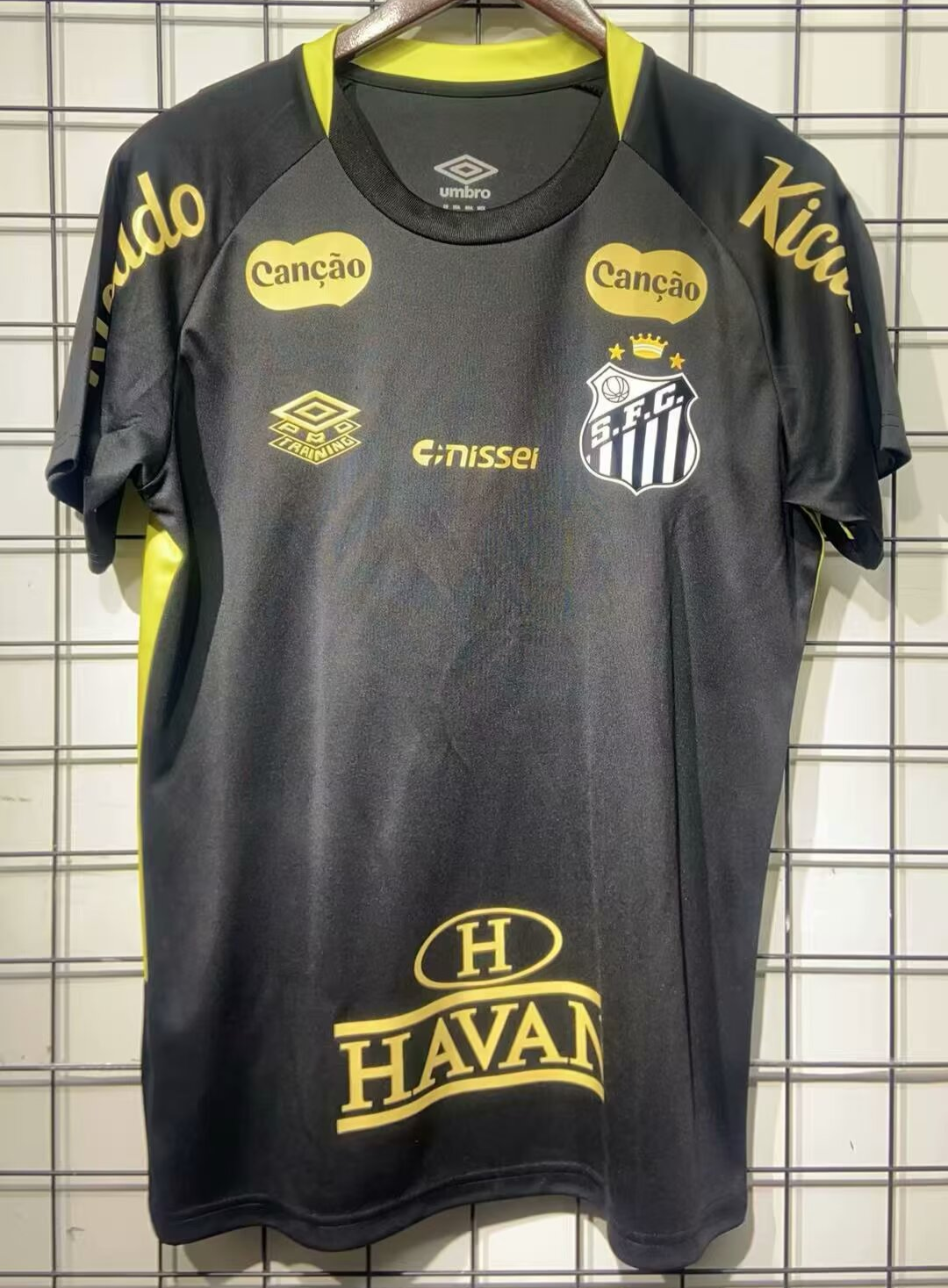 CAMISETA ENTRENAMIENTO SANTOS 2025 VERSIÓN FAN