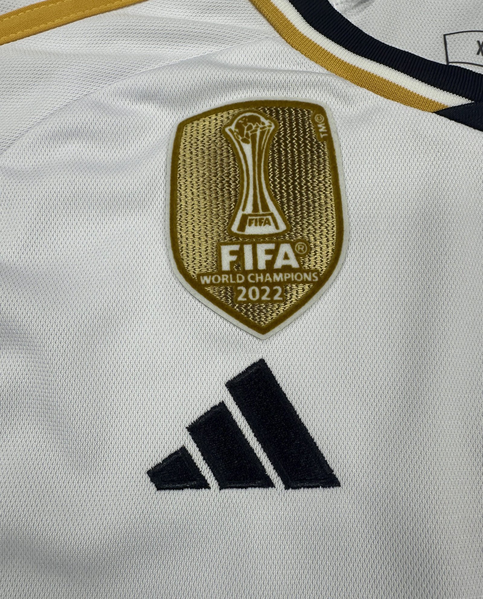 CAMISETA PRIMERA EQUIPACIÓN REAL MADRID 2023/24 VERSIÓN FAN - Imagen 4