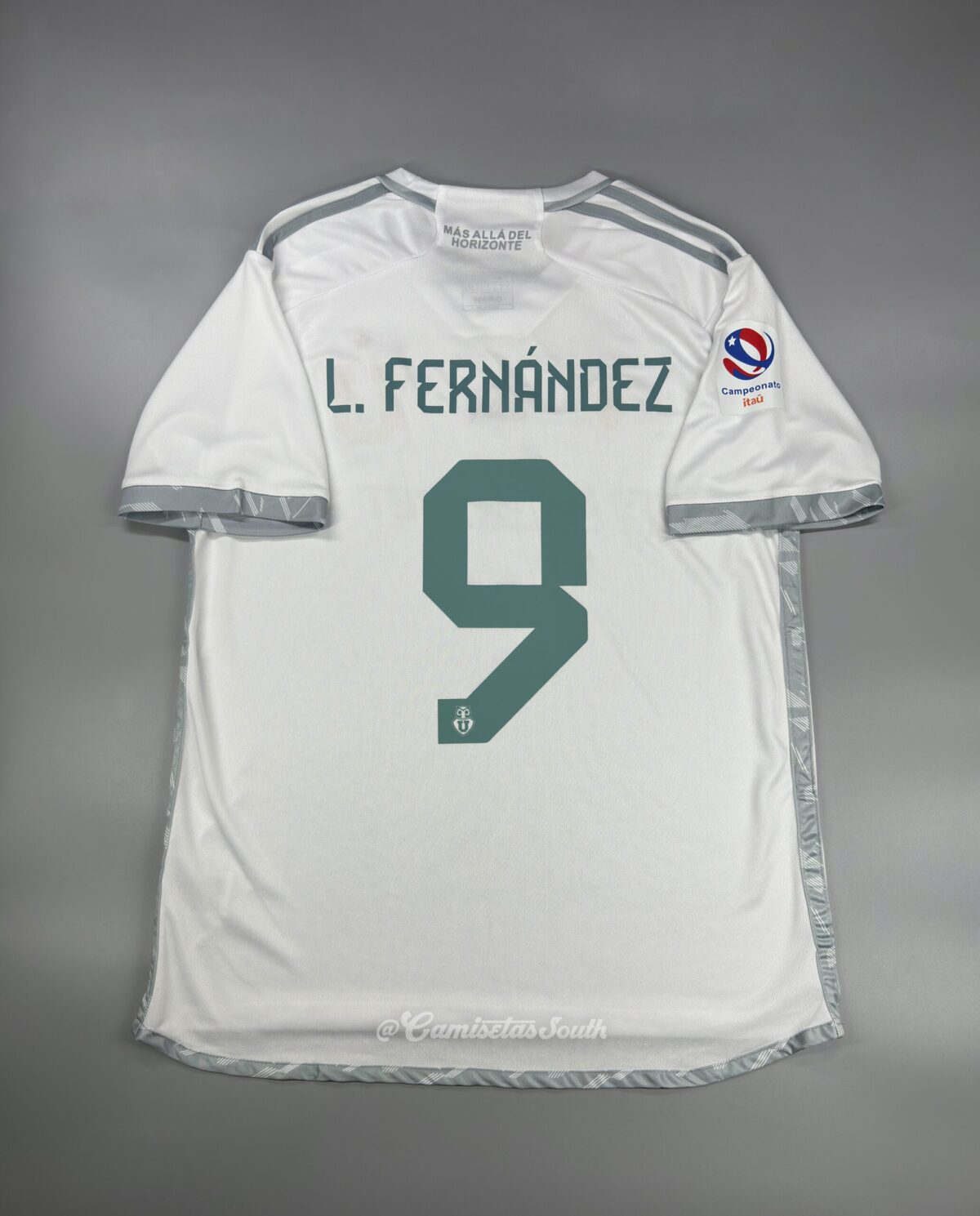 CAMISETA SEGUNDA EQUIPACIÓN U. DE CHILE 2024 VERSIÓN FAN