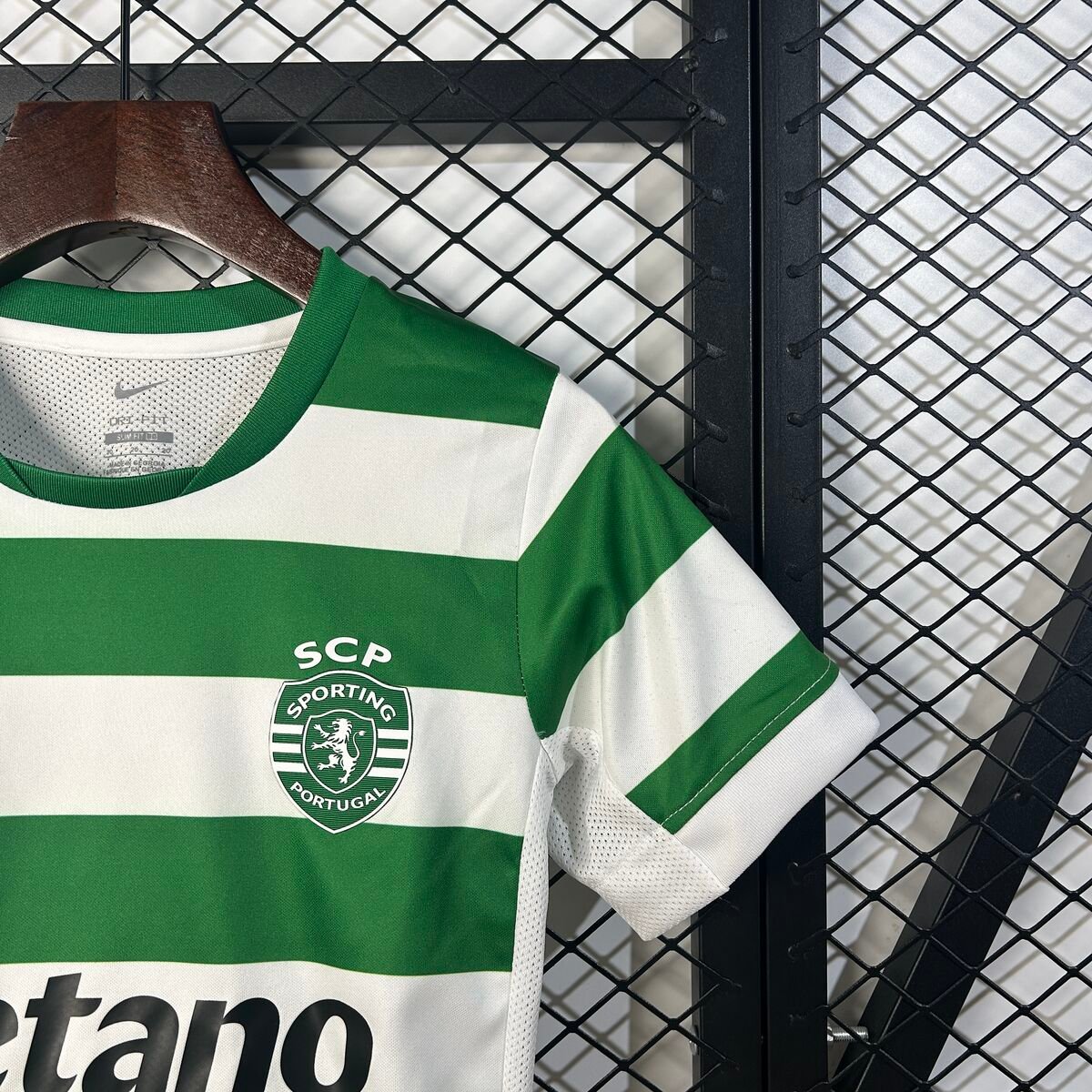 CAMISETA PRIMERA EQUIPACIÓN SPORTING CP 25/26 VERSIÓN INFANTIL - Imagen 4