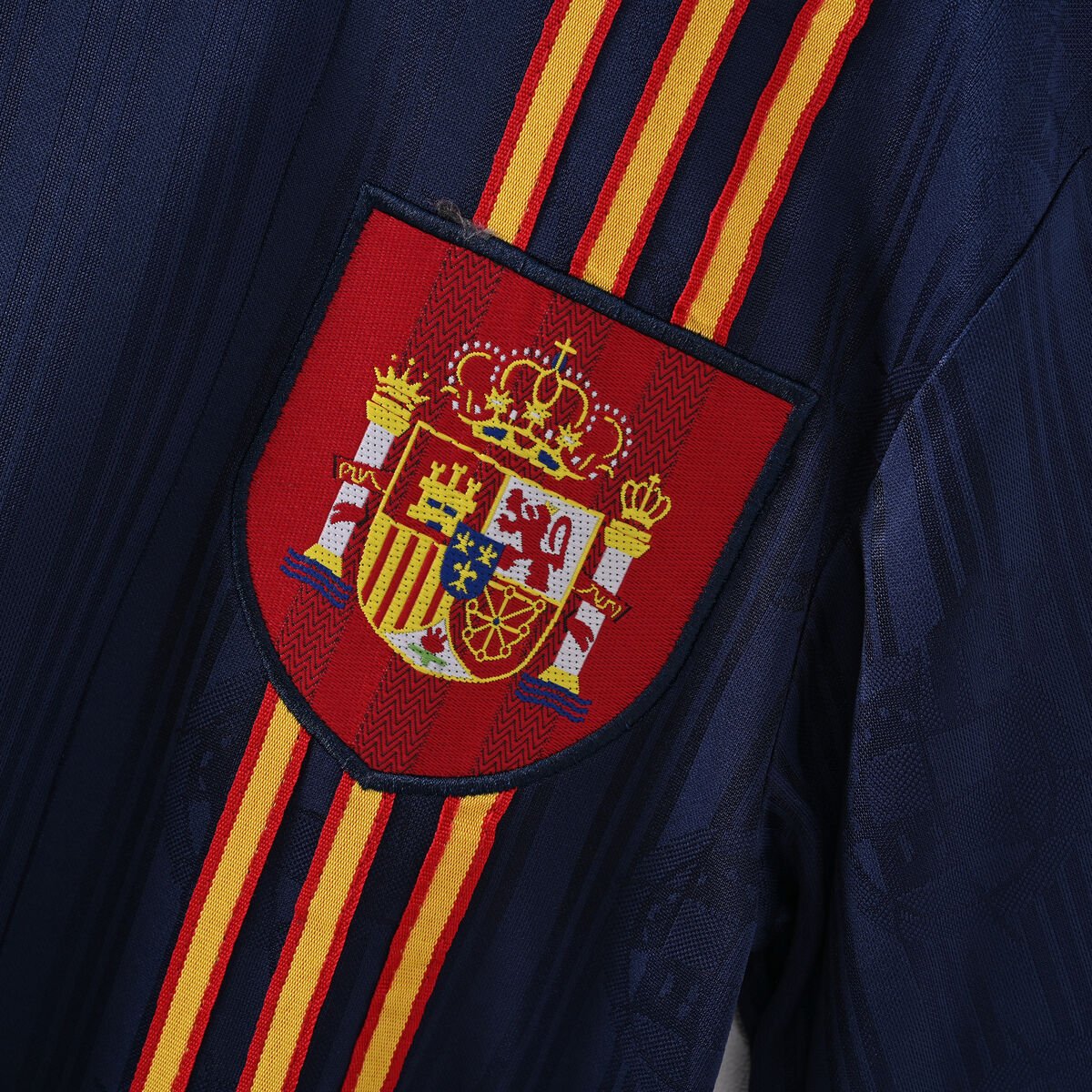 CAMISETA SEGUNDA EQUIPACIÓN ESPAÑA 1996 - Imagen 3