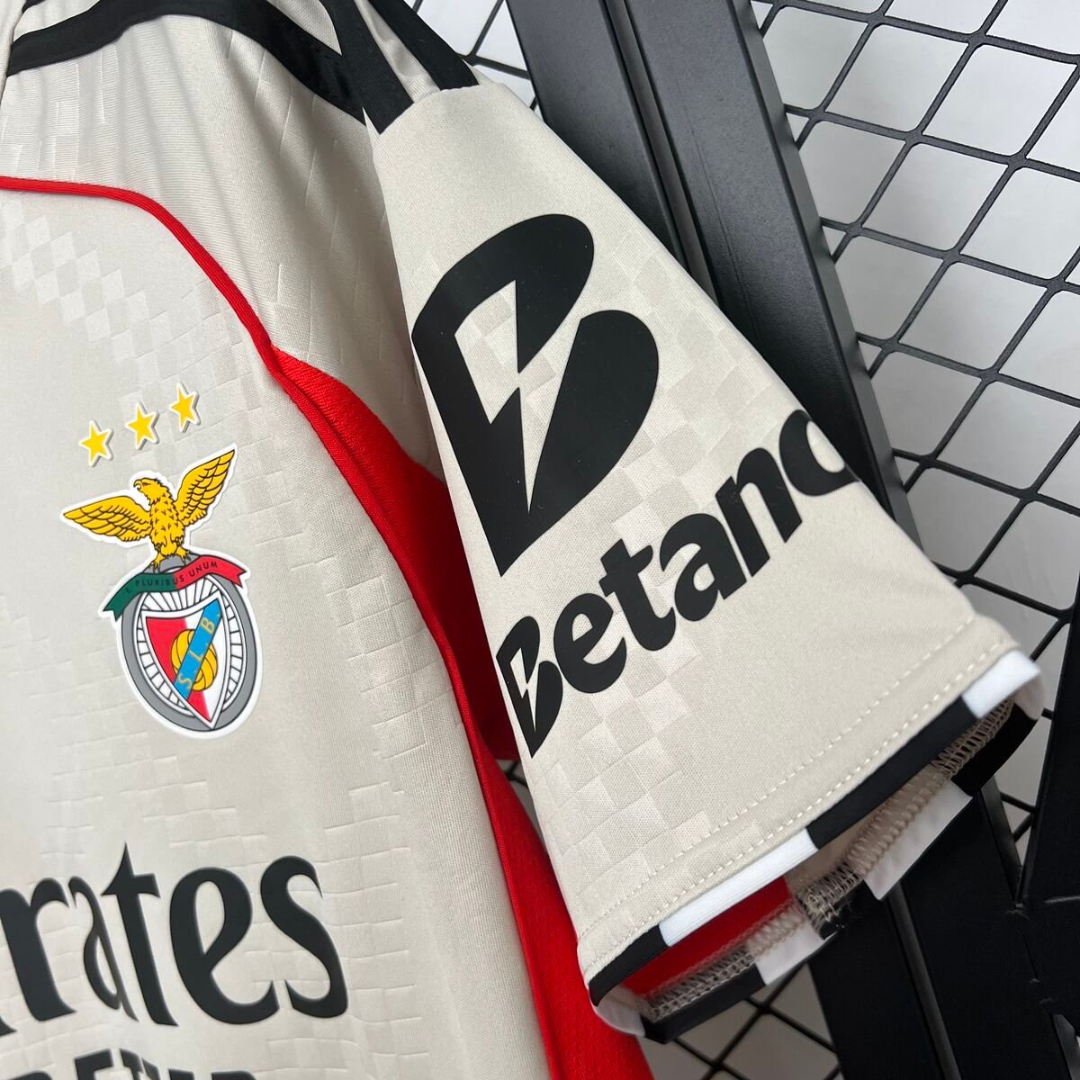 CAMISETA SEGUNDA EQUIPACIÓN BENFICA 25/26 VERSIÓN FAN - Imagen 5