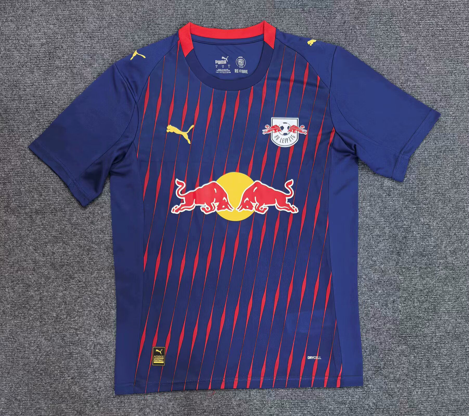 CAMISETA SEGUNDA EQUIPACIÓN RB LEIPZIG 25/26 VERSIÓN FAN