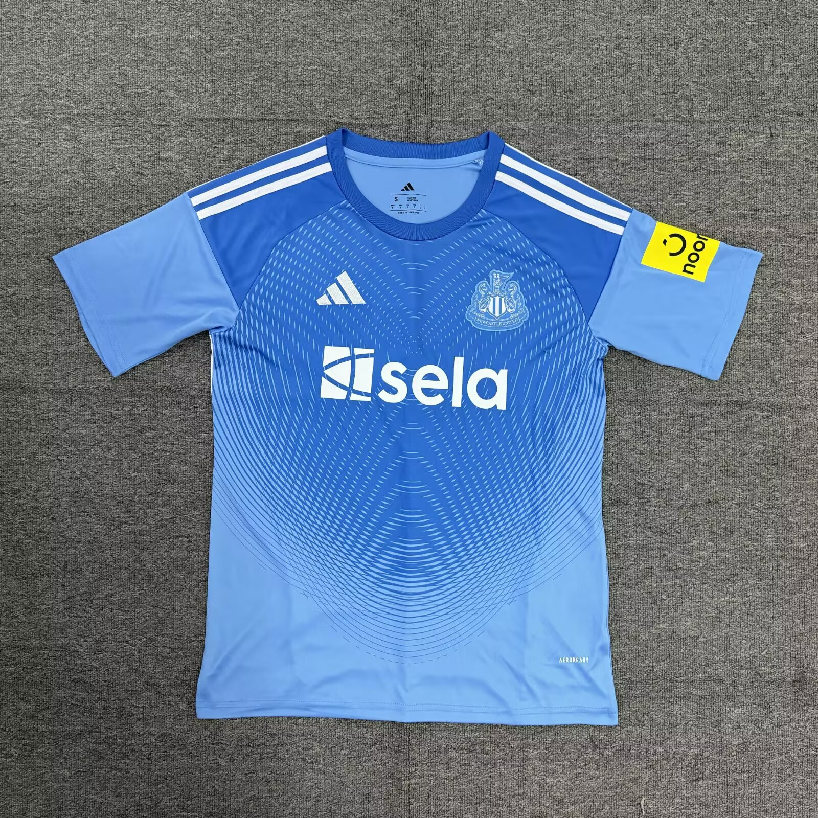 CAMISETA ARQUERO NEWCASTLE 25/26 VERSIÓN FAN