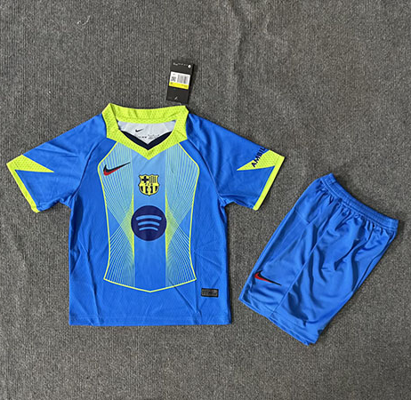 CAMISETA CONCEPTO BARCELONA VERSIÓN INFANTIL