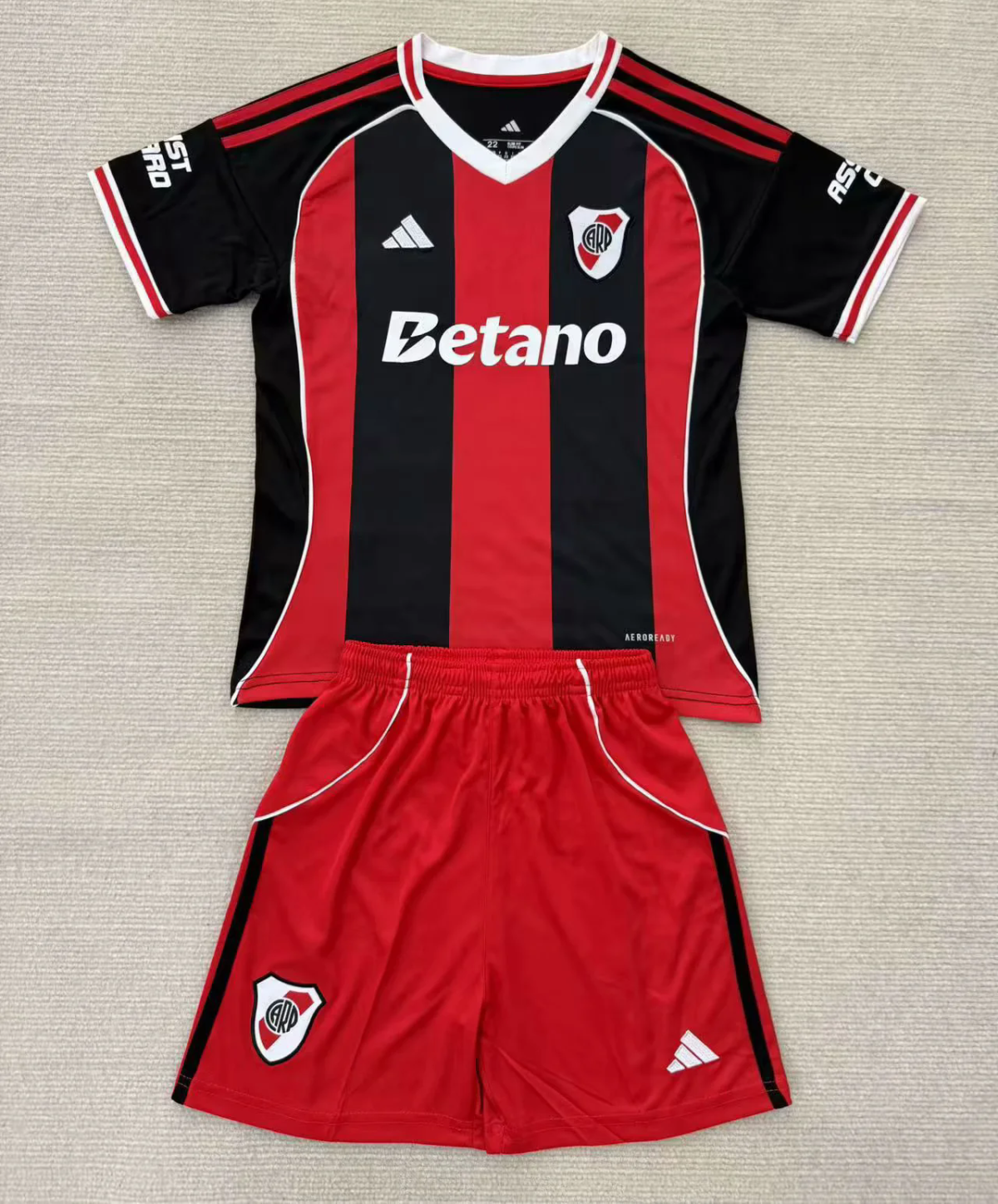 CAMISETA SEGUNDA EQUIPACIÓN RIVER PLATE 2025 VERSIÓN INFANTIL