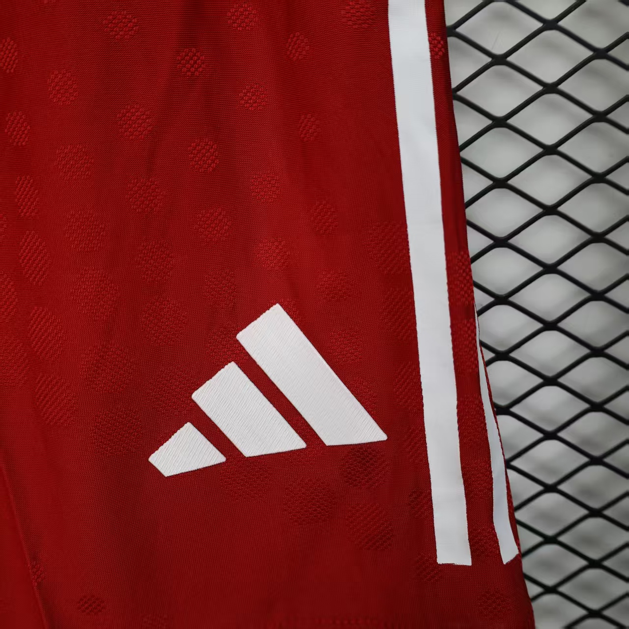 SHORTS PRIMERA EQUIPACIÓN BAYERN MUNICH 25/26 VERSIÓN JUGADOR - Imagen 4