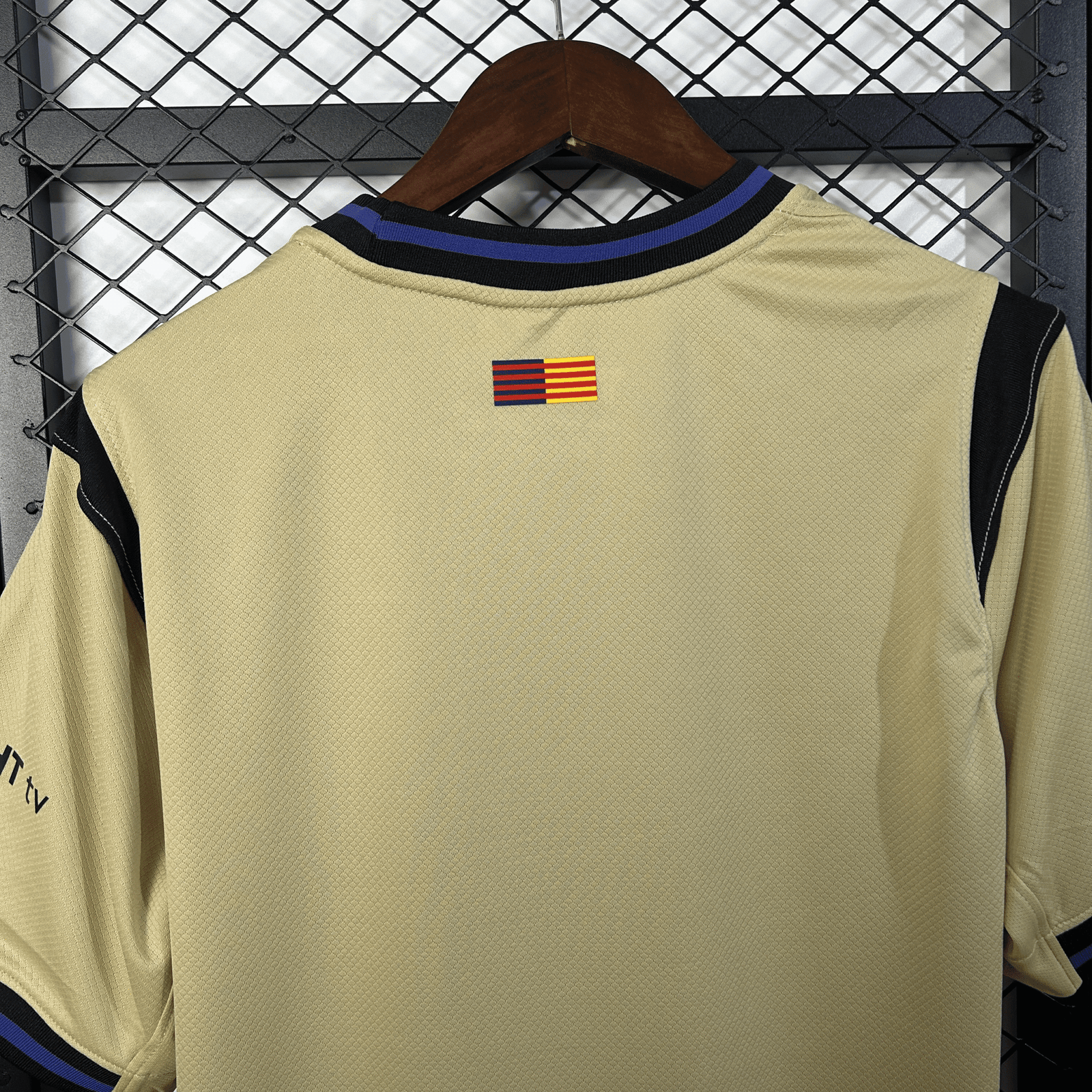 CAMISETA SEGUNDA EQUIPACIÓN BARCELONA 25/26 VERSIÓN FAN - Imagen 8