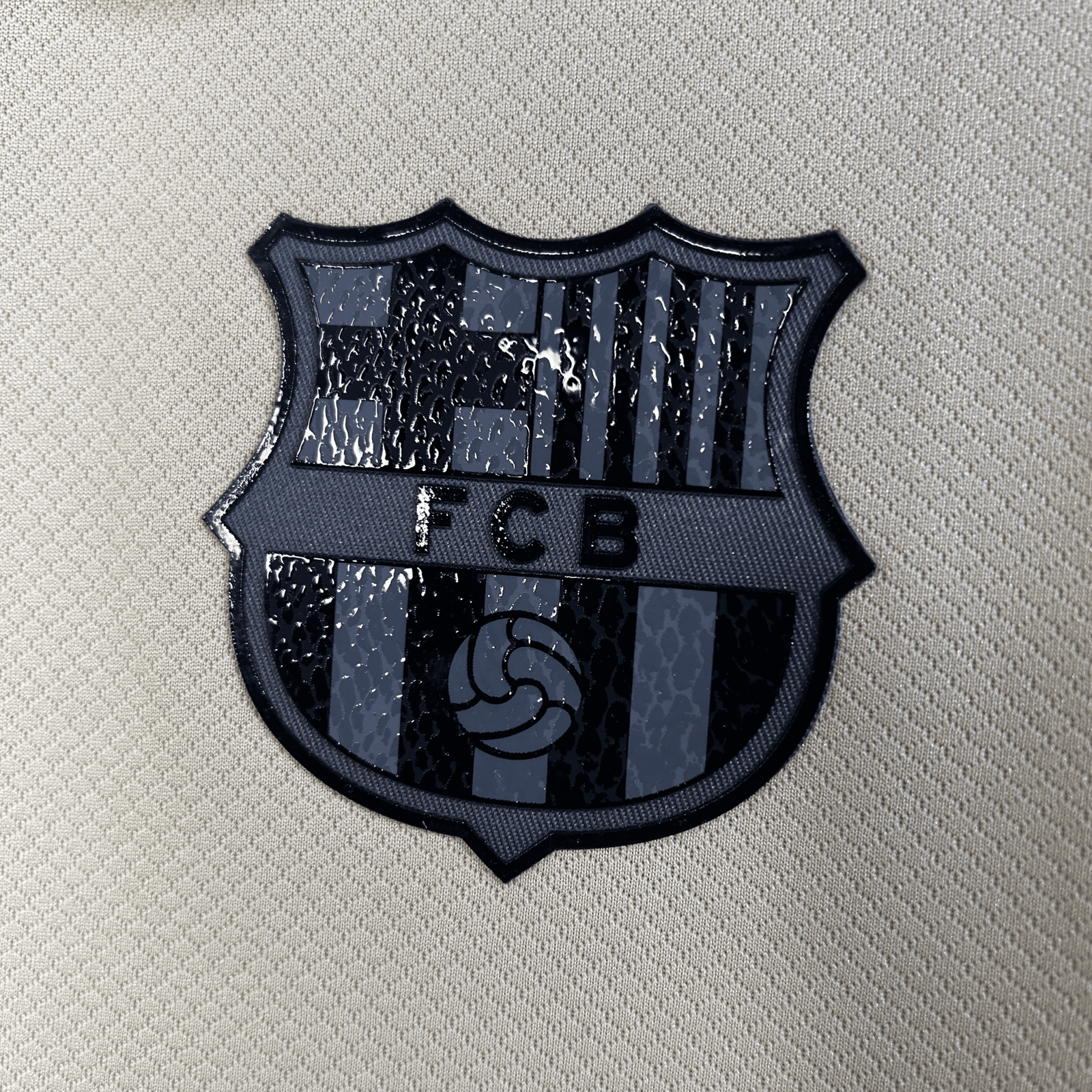 CAMISETA SEGUNDA EQUIPACIÓN BARCELONA 25/26 VERSIÓN FAN - Imagen 4