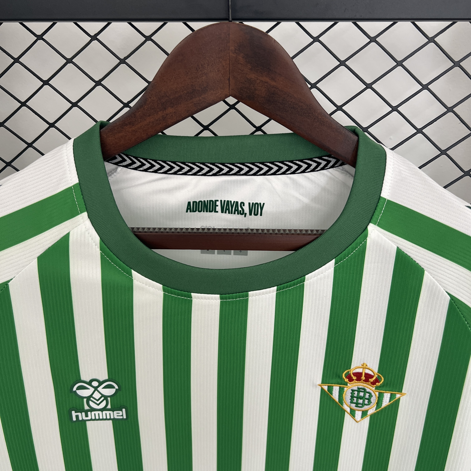 CAMISETA EDICIÓN ESPECIAL REAL BETIS 24/25 VERSIÓN FAN - Imagen 2