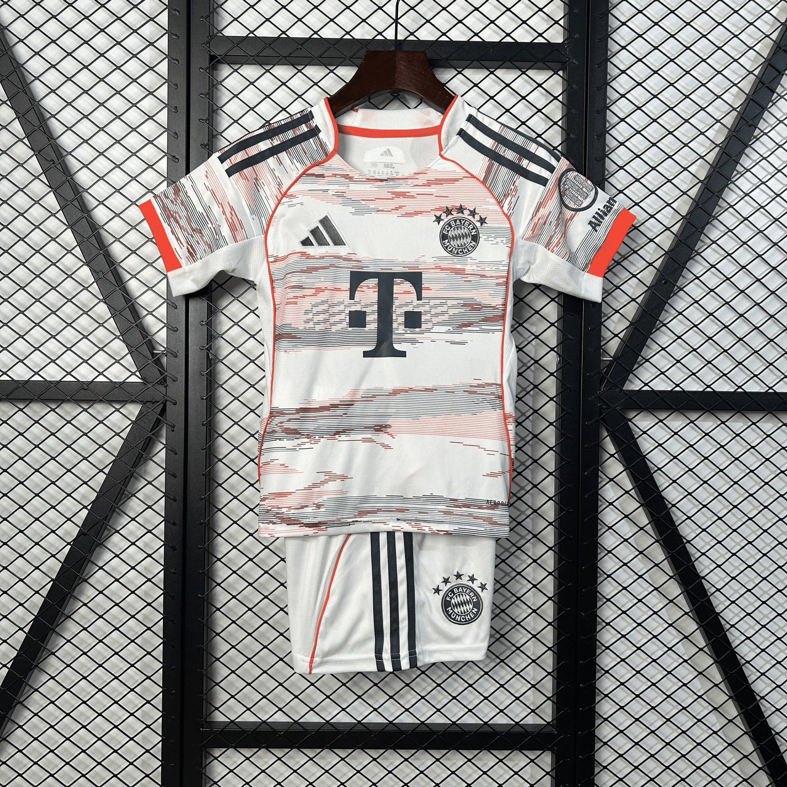 CAMISETA SEGUNDA EQUIPACIÓN BAYERN MUNICH 25/26 VERSIÓN INFANTIL