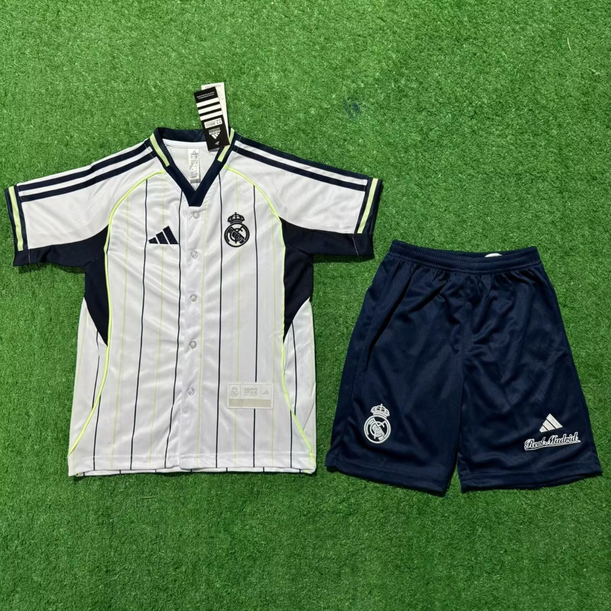 CAMISETA BÉISBOL REAL MADRID 25/26 VERSIÓN INFANTIL