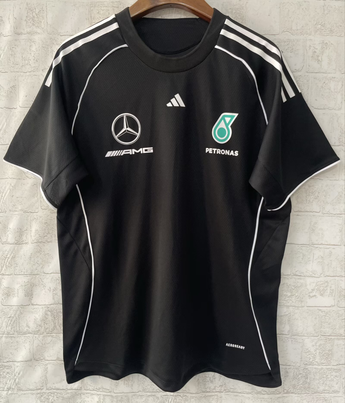 MERCEDES CAMISETA 2025
