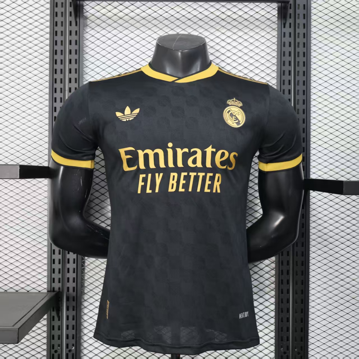 CAMISETA CONCEPTO REAL MADRID 25/26 VERSIÓN JUGADOR