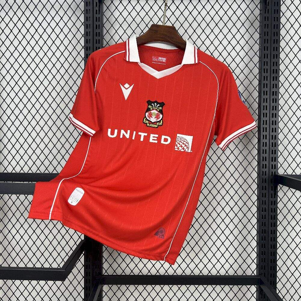 CAMISETA PRIMERA EQUIPACIÓN WREXHAM 25/26 VERSIÓN FAN
