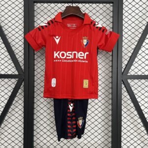 CAMISETA PRIMERA EQUIPACIÓN OSASUNA 25/26 VERSIÓN INFANTIL