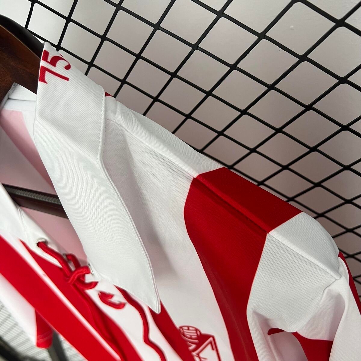 CAMISETA EDICIÓN ESPECIAL GRANADA 2005/06 - Imagen 6