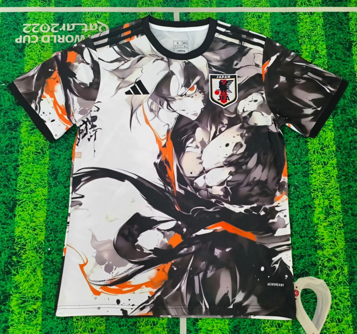 CAMISETA CONCEPTO JAPÓN x DRAGON BALL VERSIÓN FAN