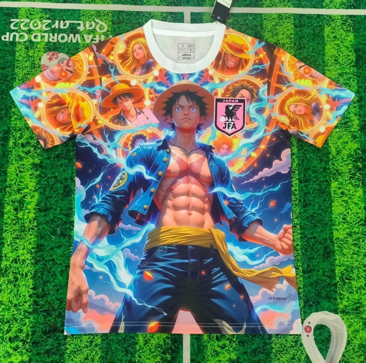 CAMISETA CONCEPTO JAPÓN x ONE PIECE VERSIÓN FAN