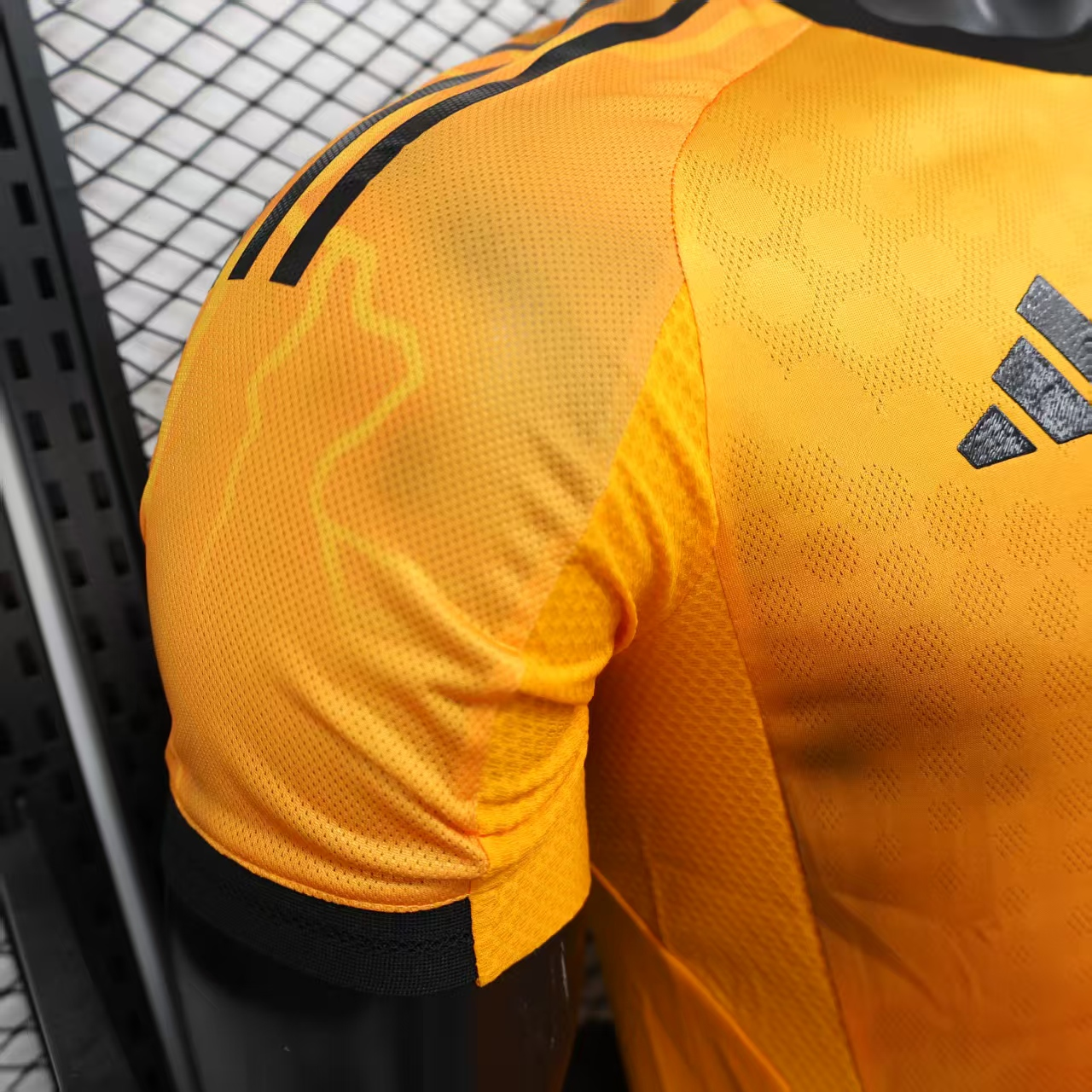 CAMISETA SEGUNDA EQUIPACIÓN AS ROMA 25/26 VERSIÓN JUGADOR - Imagen 5