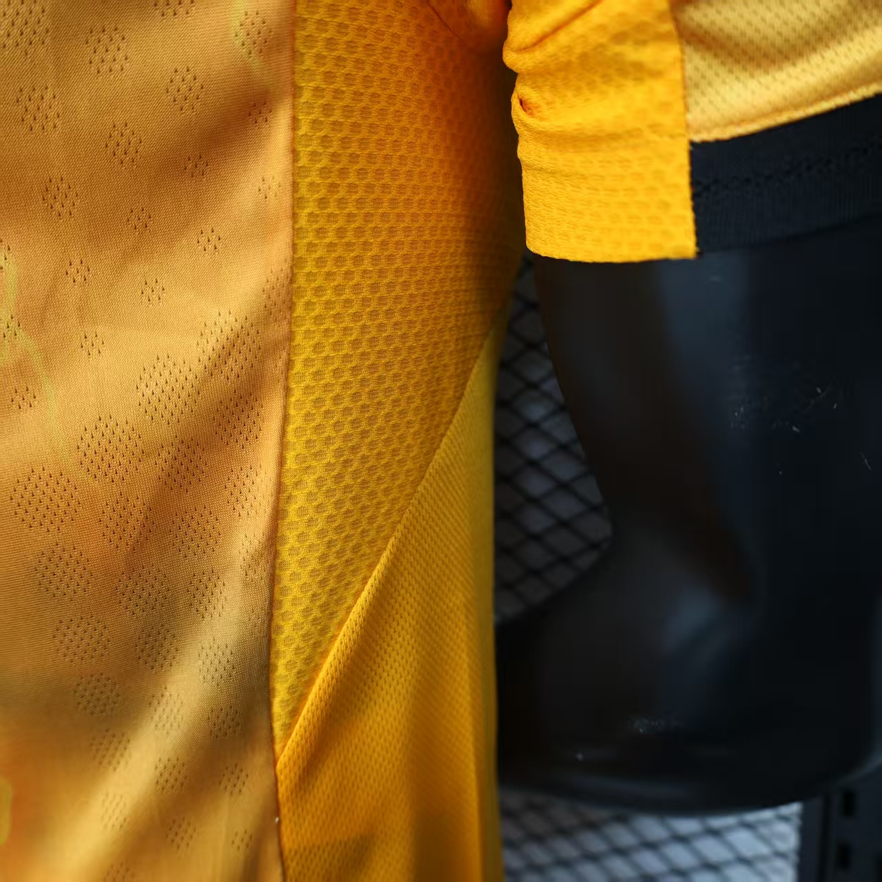 CAMISETA SEGUNDA EQUIPACIÓN AS ROMA 25/26 VERSIÓN JUGADOR - Imagen 7