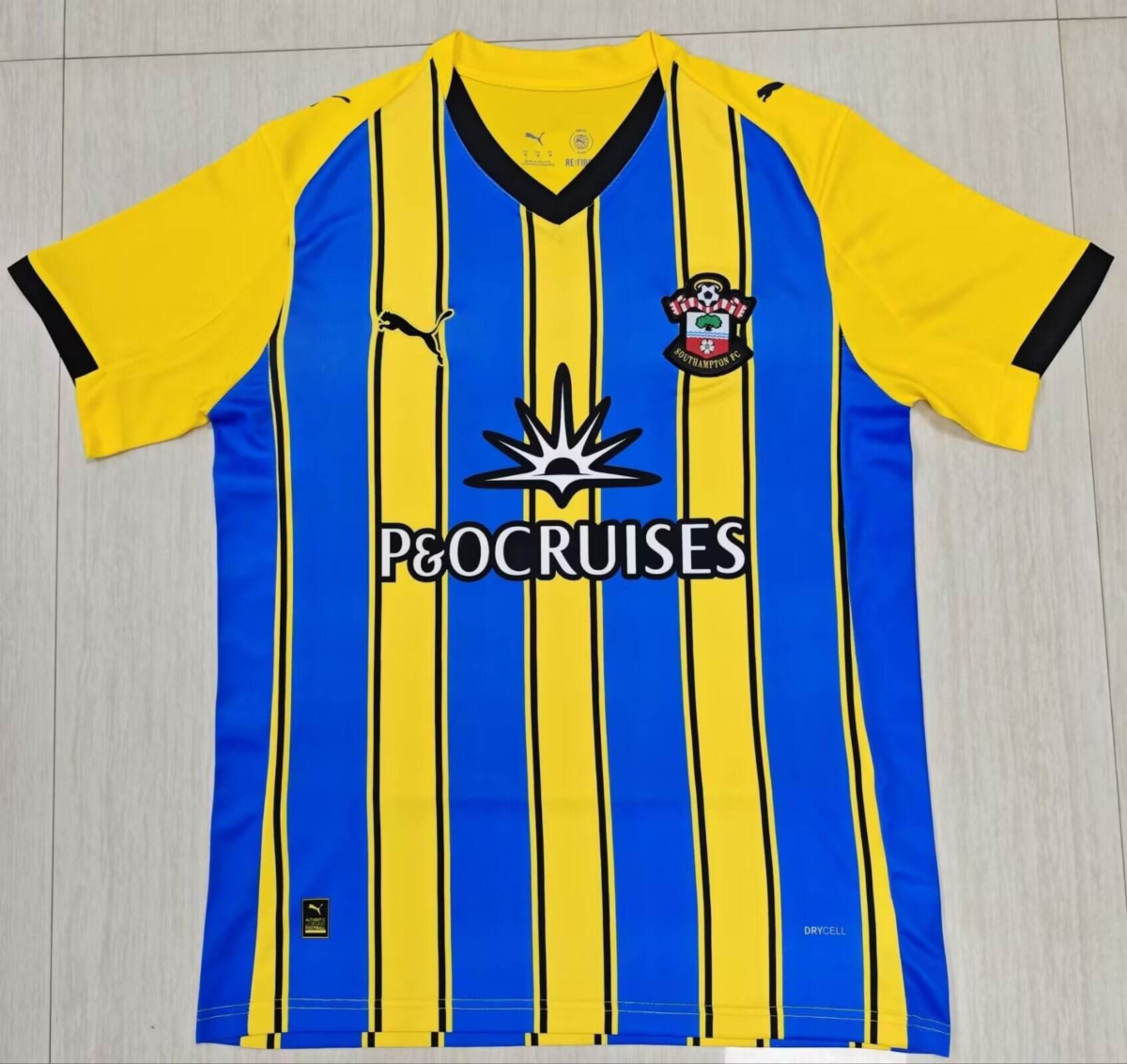 CAMISETA SEGUNDA EQUIPACIÓN SOUTHAMPTON 25/26 VERSIÓN FAN