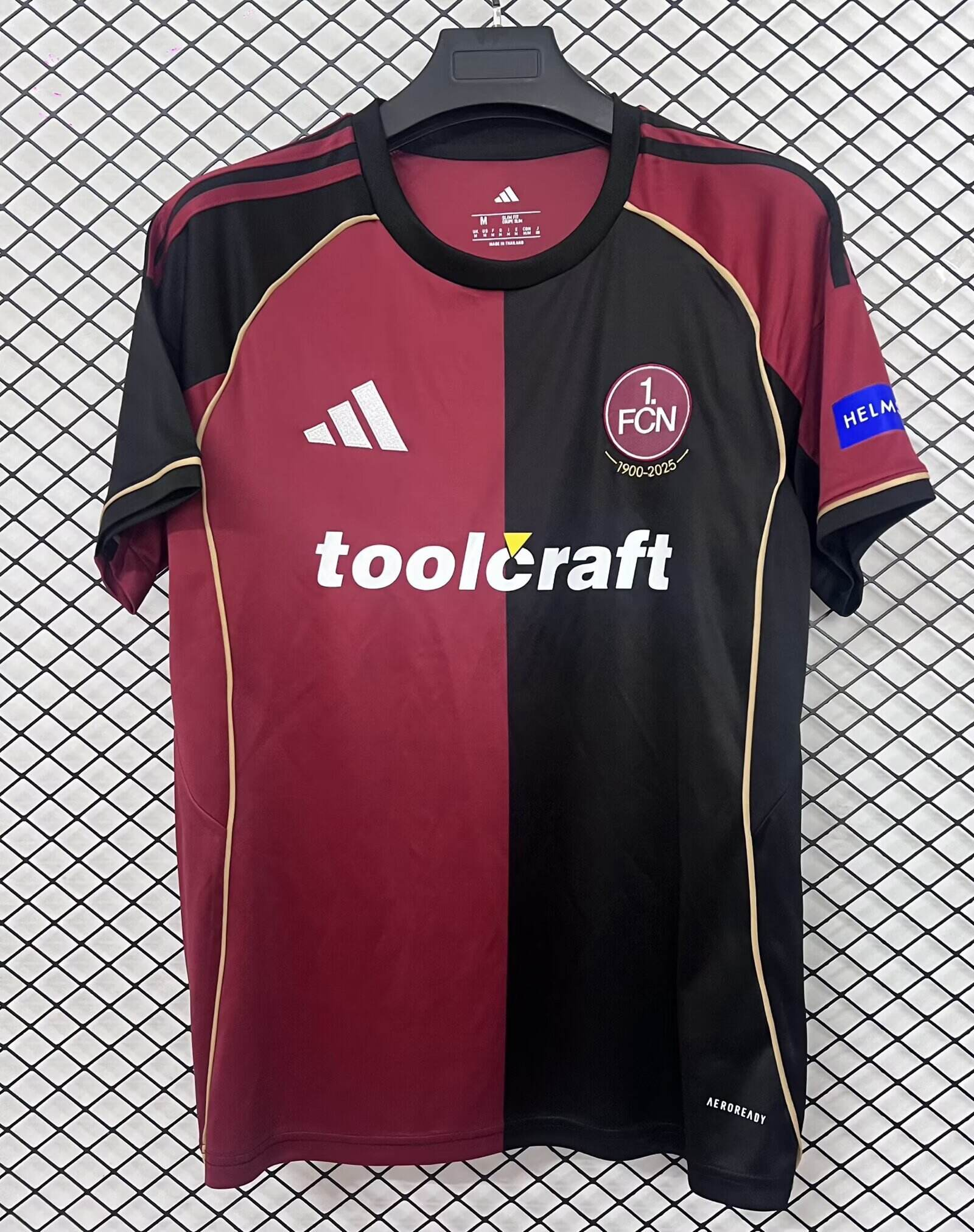 CAMISETA PRIMERA EQUIPACIÓN 1. FC NÜRNBERG 25/26 VERSIÓN FAN