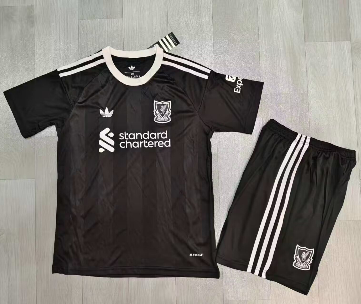 CAMISETA ARQUERO LIVERPOOL 25/26 VERSIÓN INFANTIL