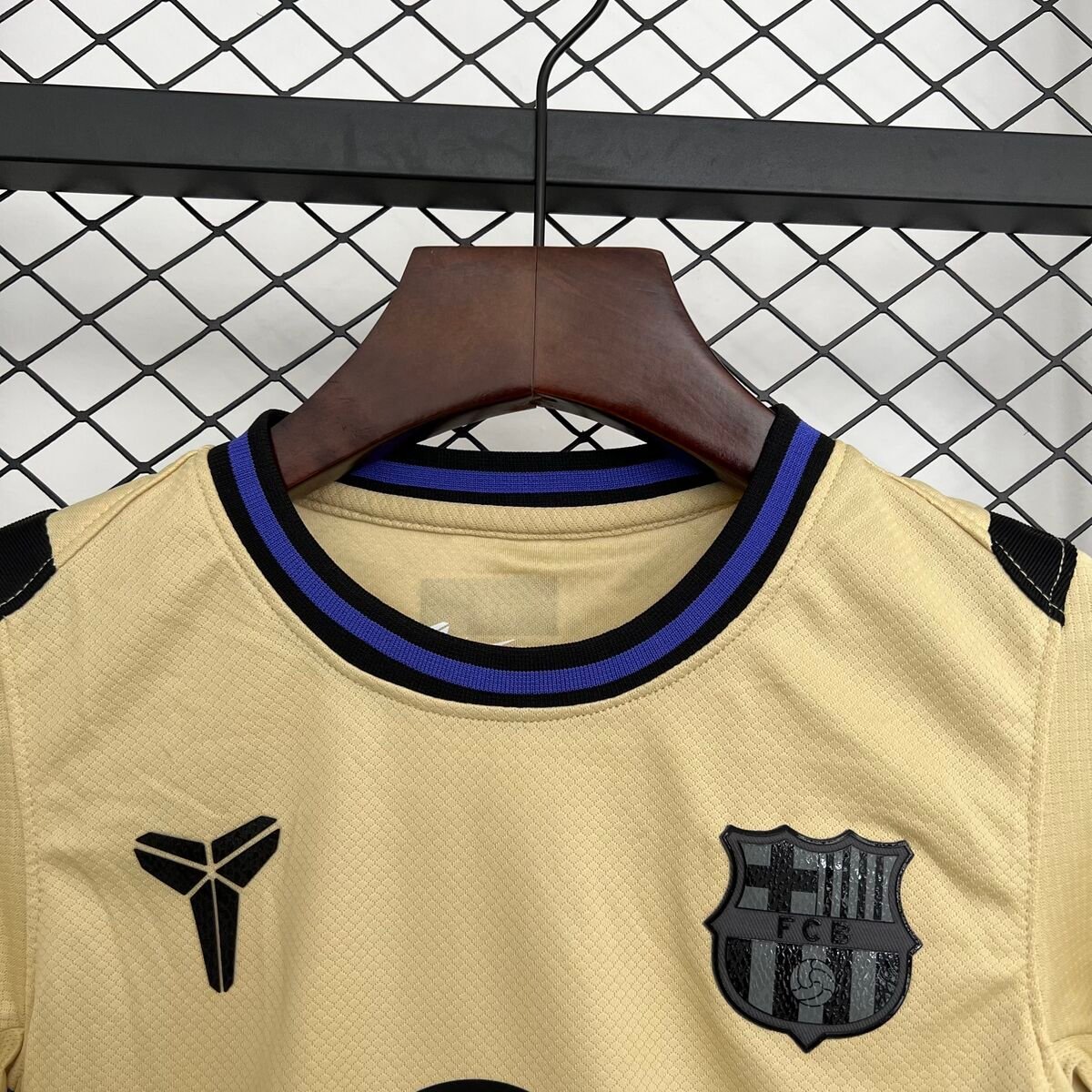 CAMISETA SEGUNDA EQUIPACIÓN BARCELONA 25/26 VERSIÓN INFANTIL - Imagen 2