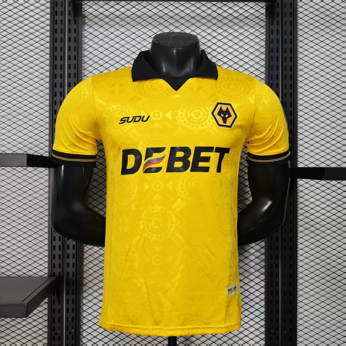 CAMISETA PRIMERA EQUIPACIÓN WOLVERHAMPTON 25/26 VERSIÓN JUGADOR