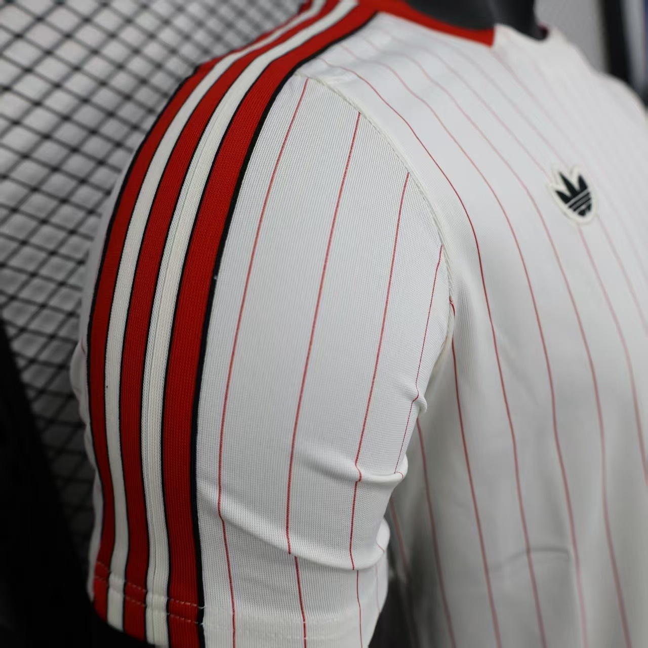 POLERA DE SALIDA BENFICA 25/26 VERSIÓN JUGADOR - Imagen 5