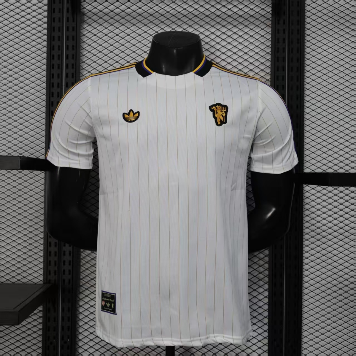 POLERA DE SALIDA MANCHESTER UNITED 25/26 VERSIÓN JUGADOR