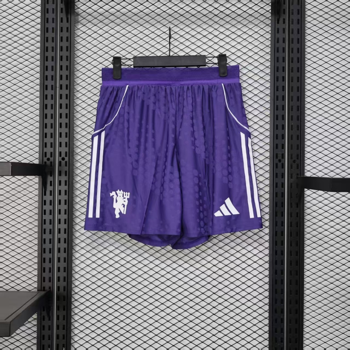 SHORTS SEGUNDA EQUIPACIÓN MANCHESTER UNITED 25/26 VERSIÓN JUGADOR