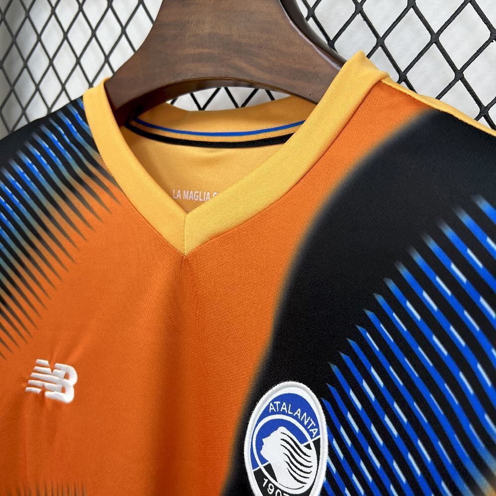 CAMISETA EDICIÓN ESPECIAL ATALANTA 25/26 VERSIÓN FAN - Imagen 5