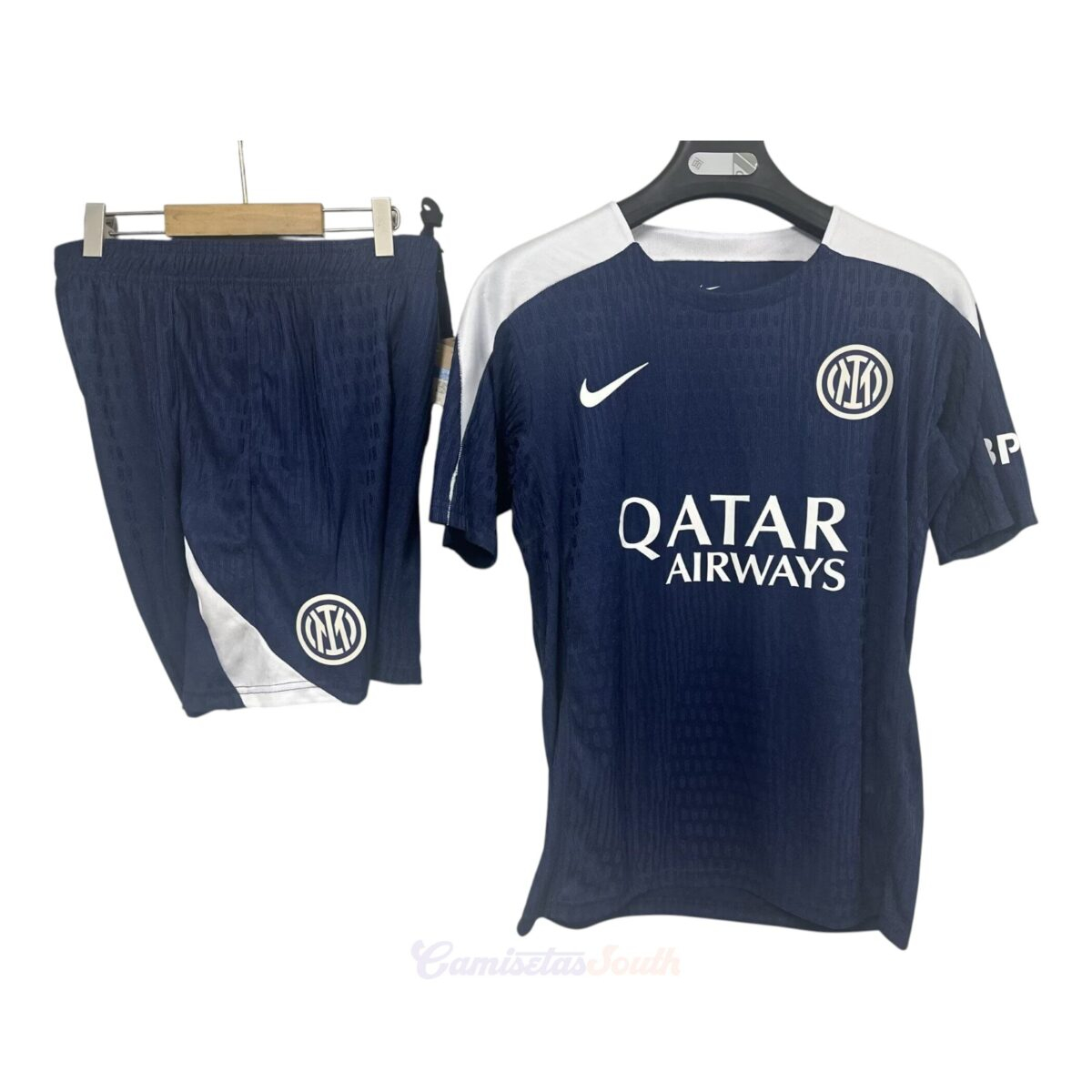 CONJUNTO DE ENTRENAMIENTO INTER DE MILAN 25/26 VERSIÓN JUGADOR