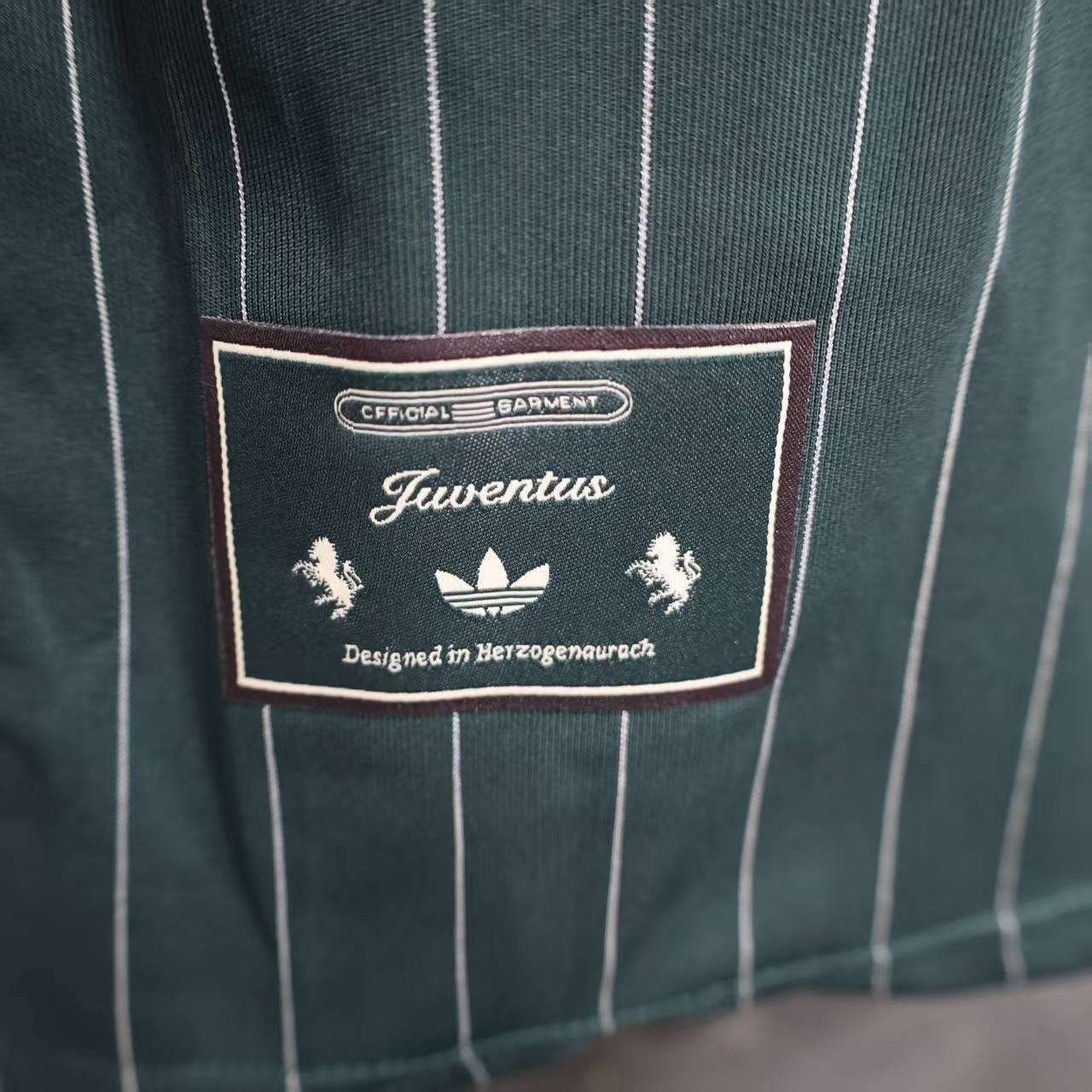 POLERA DE SALIDA JUVENTUS 25/26 VERSIÓN JUGADOR - Imagen 6