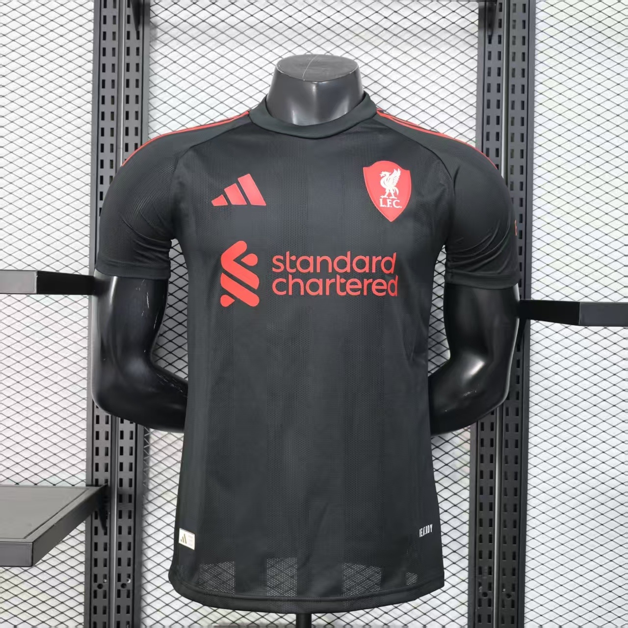 CAMISETA CONCEPTO LIVERPOOL 25/26 VERSIÓN JUGADOR