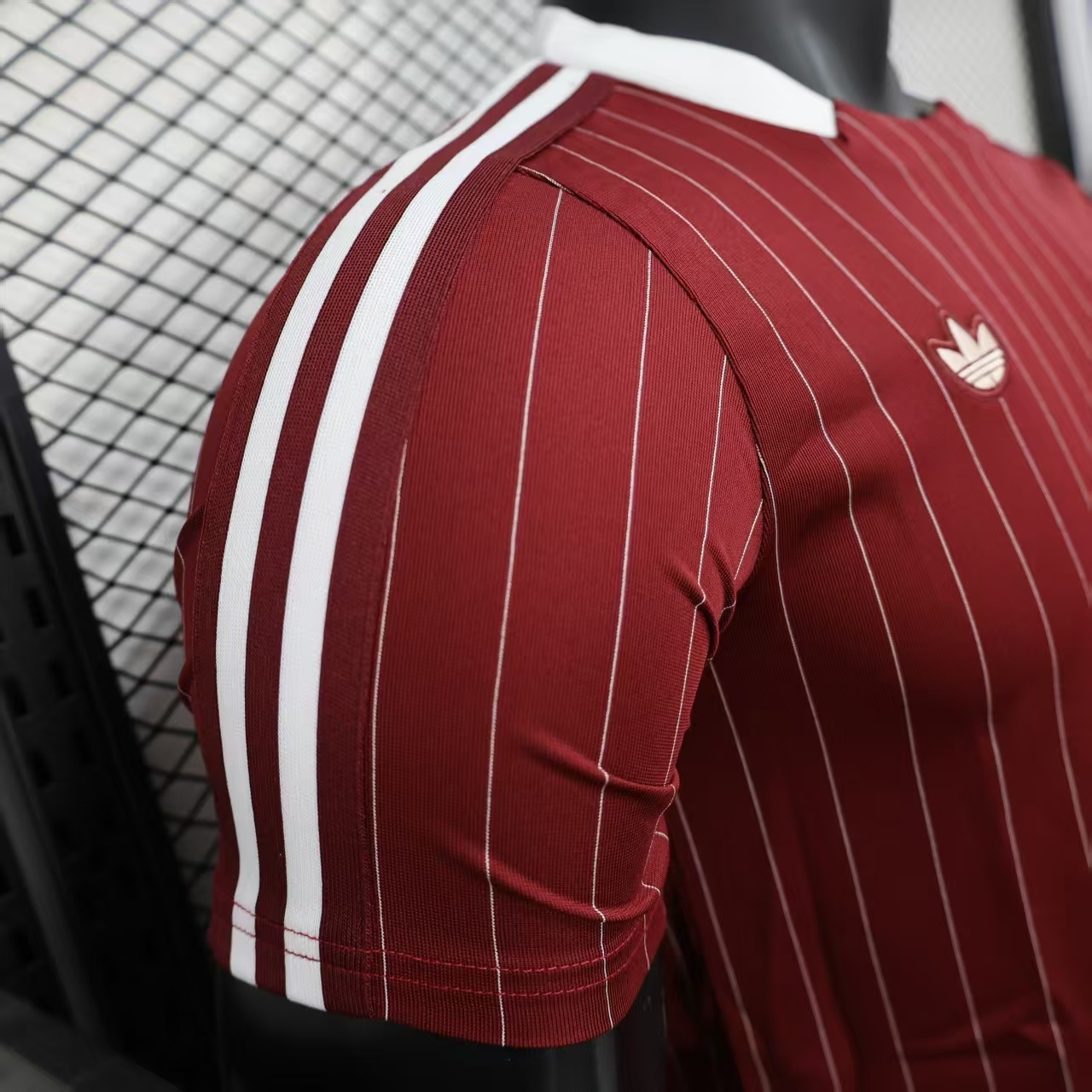 POLERA DE SALIDA AJAX 25/26 VERSIÓN JUGADOR - Imagen 5