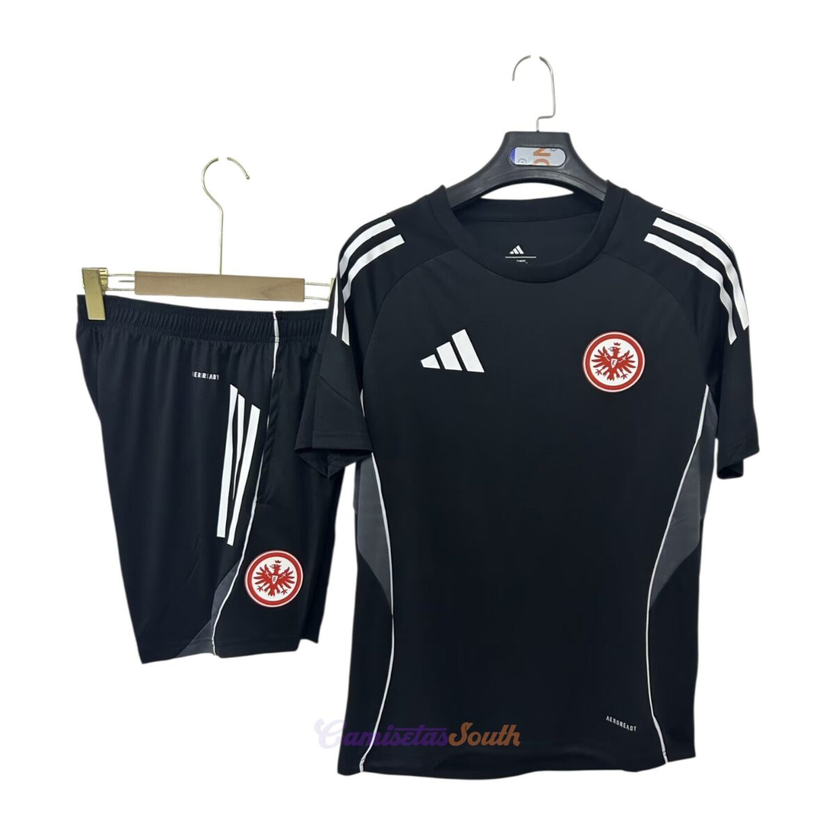 CONJUNTO DE ENTRENAMIENTO EINTRACHT FRANKFURT 25/26