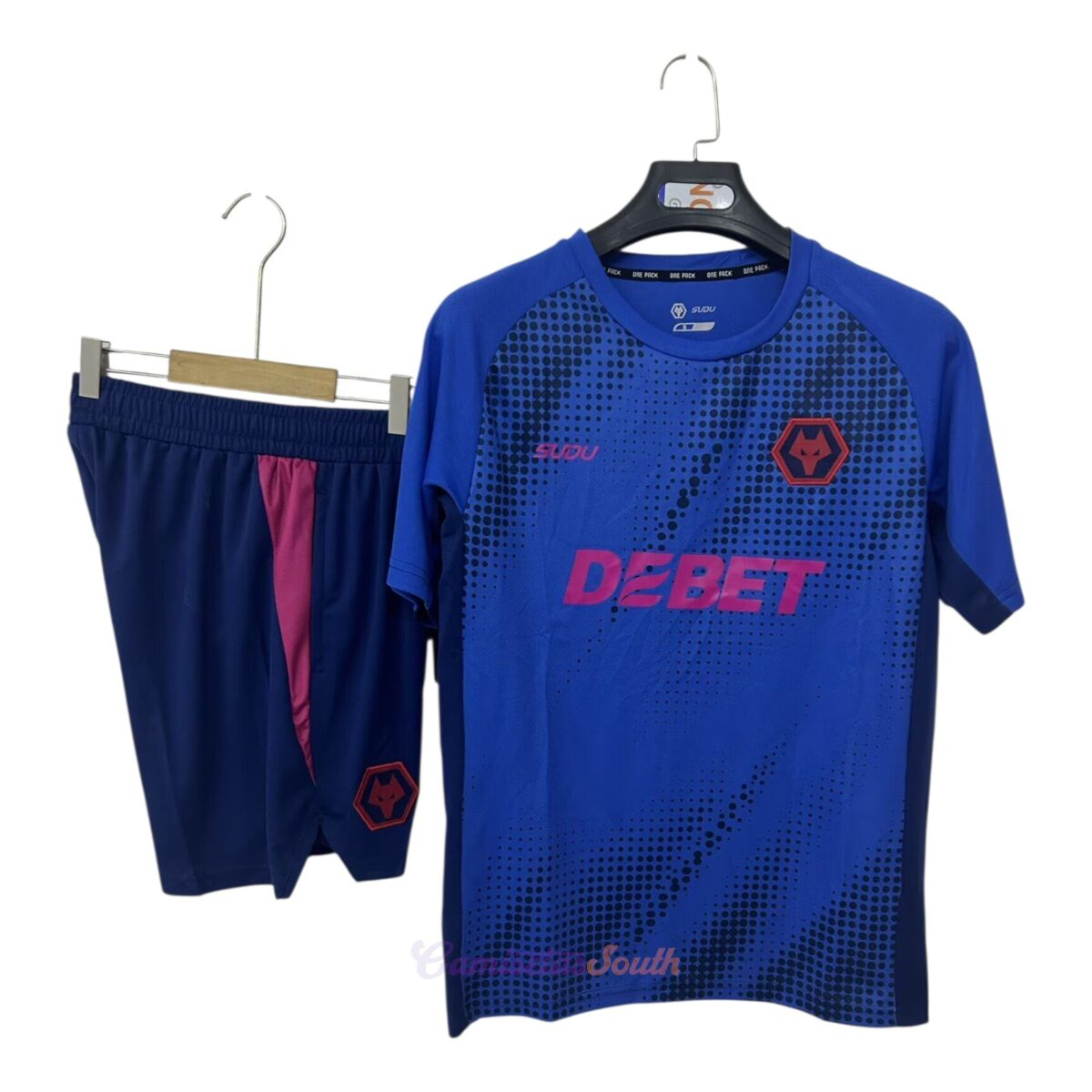 CONJUNTO DE ENTRENAMIENTO WOLVERHAMPTON 25/26