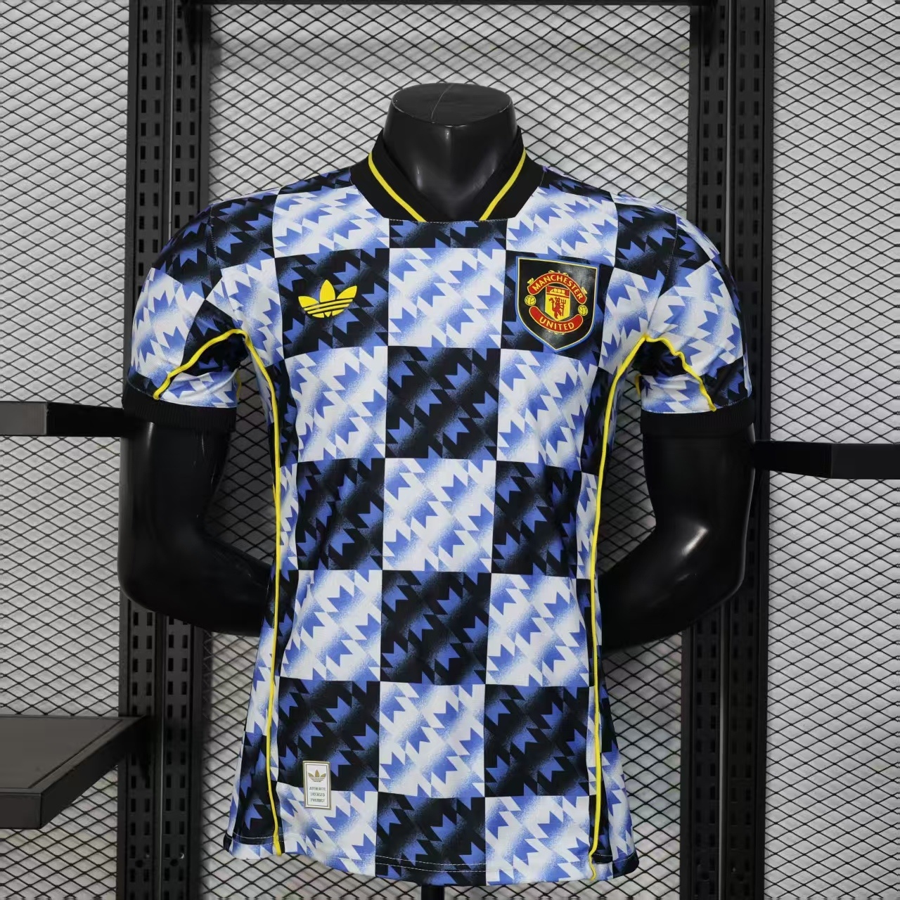 POLERA DE SALIDA MANCHESTER UNITED 25/26 VERSIÓN JUGADOR
